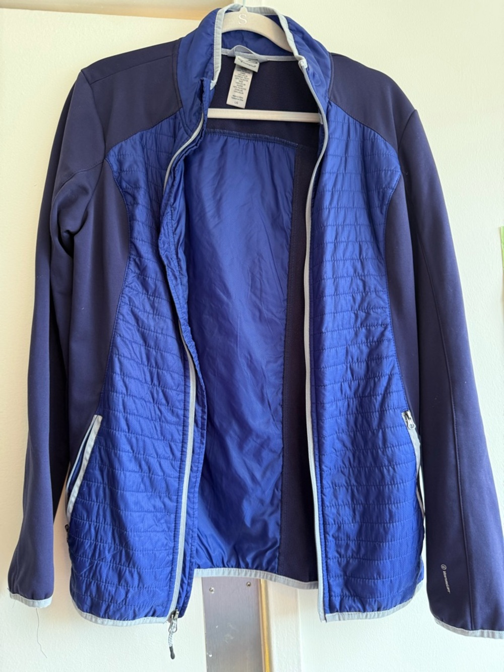 Champion Women's Two-Tone Blue Quilted Lightweight Jacket